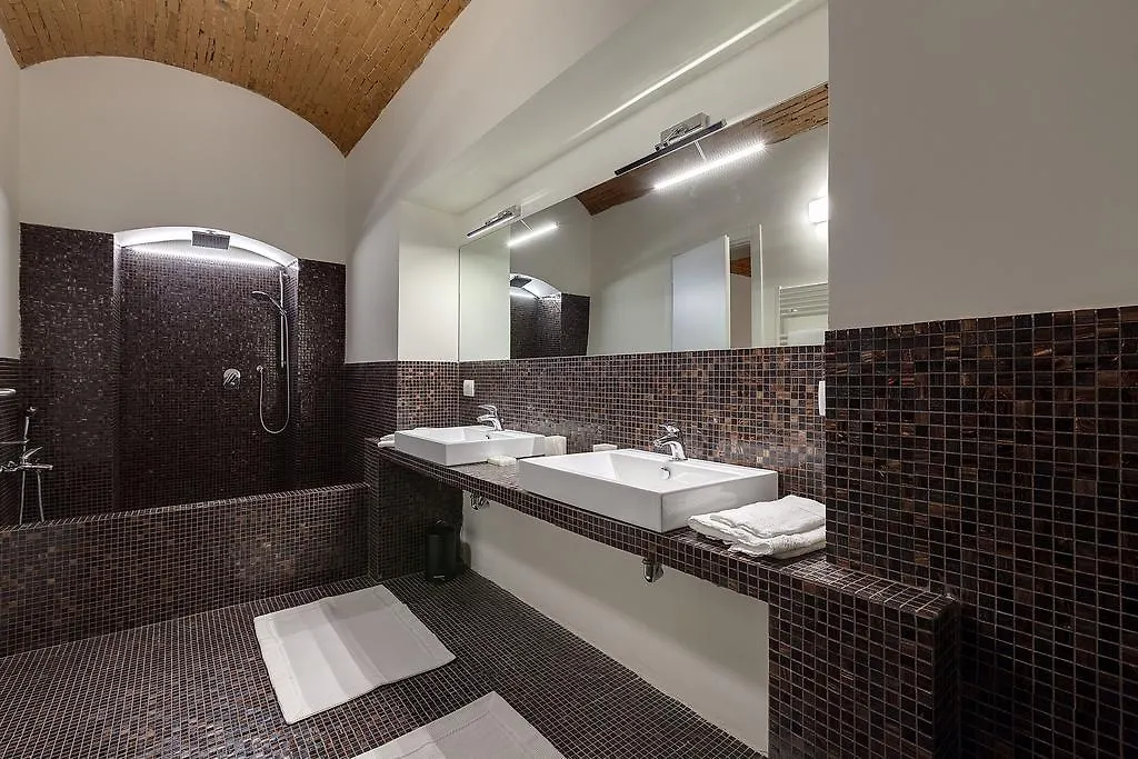 2016 Apartments Florence 0*,